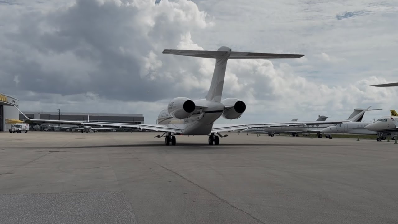Aircraft Maintenance - Global 7500 Power-Up 