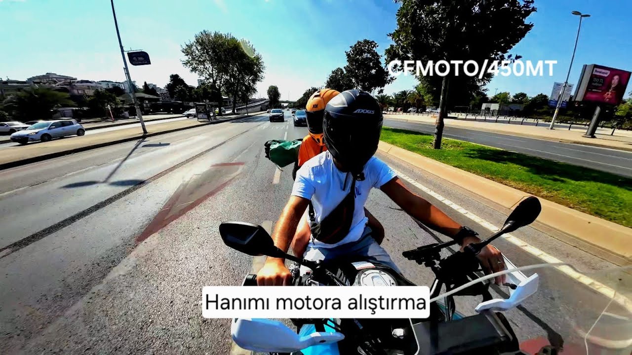 CF MOTO/450 MT İstanbul sahilde tur. Hanımı motora alıştırmaya çalışıyorum