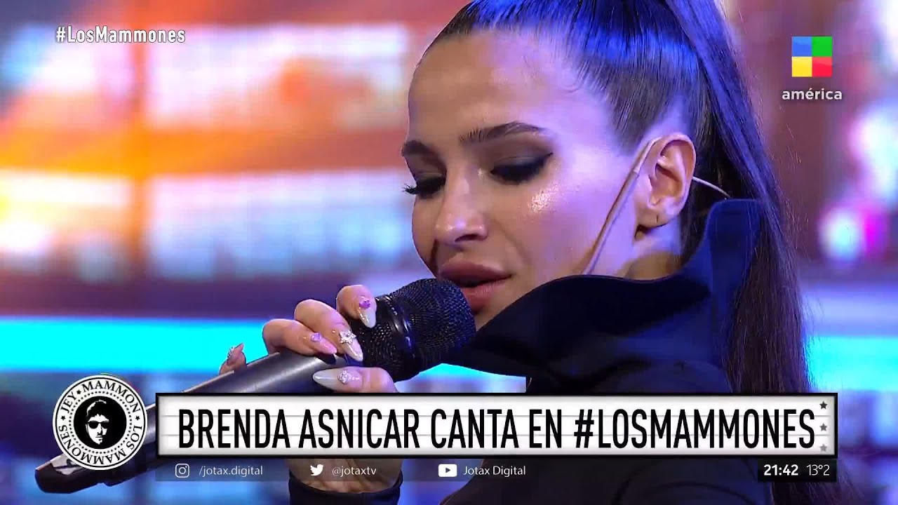 El show de Brenda Asnicar en Los Mammones