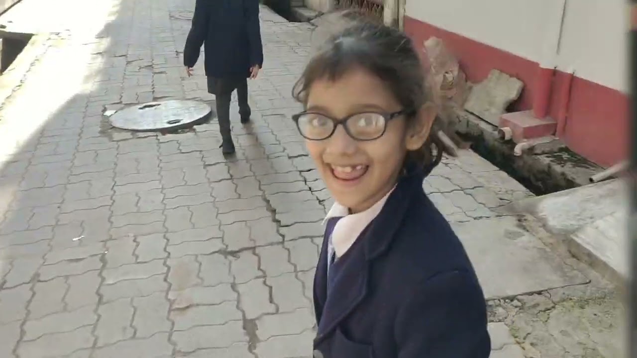 घर का देसी खाना ❤️ | मक्के की रोटी और आलू मटर टमाटर की सब्जी🥰