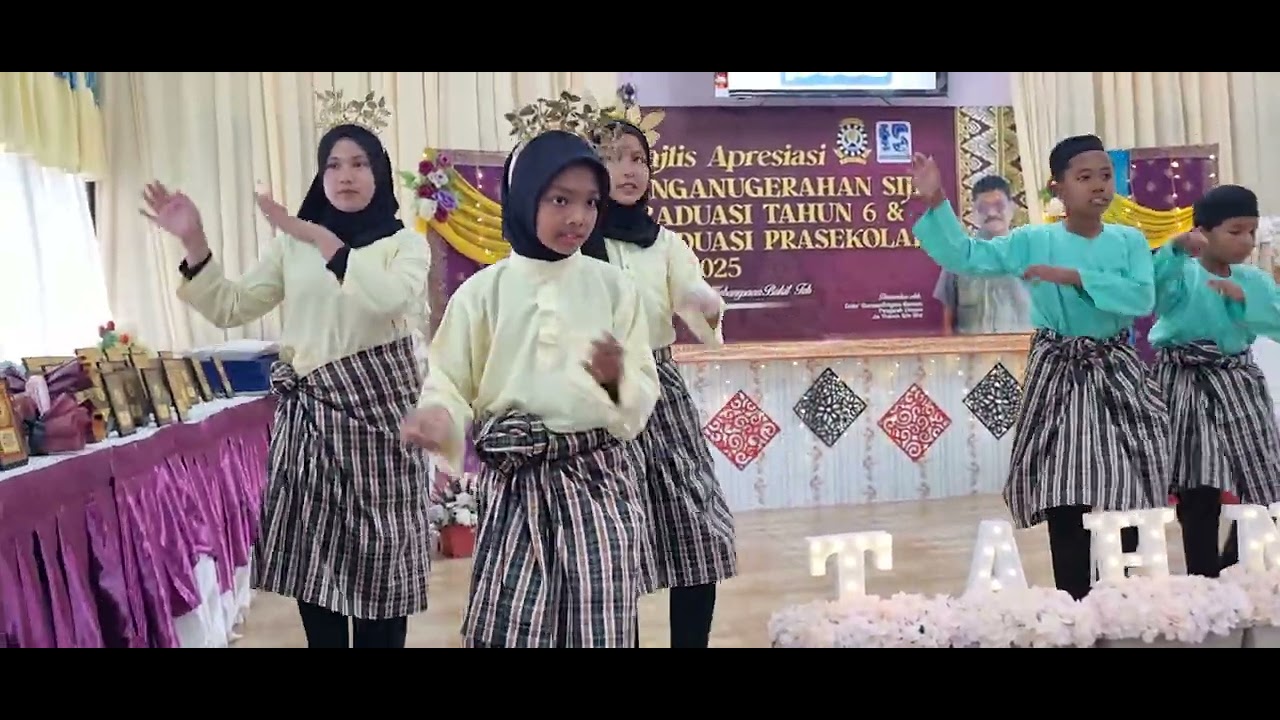 Tarian Zapin Melayu Murid Tahun 5 SEMPENA HARI ANUGERAH 2025
