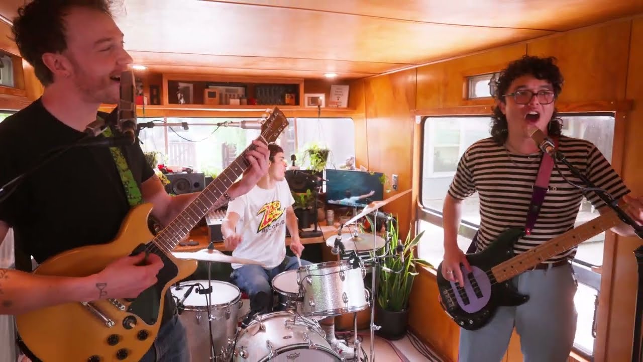 Naked Giants - Green Fuzz