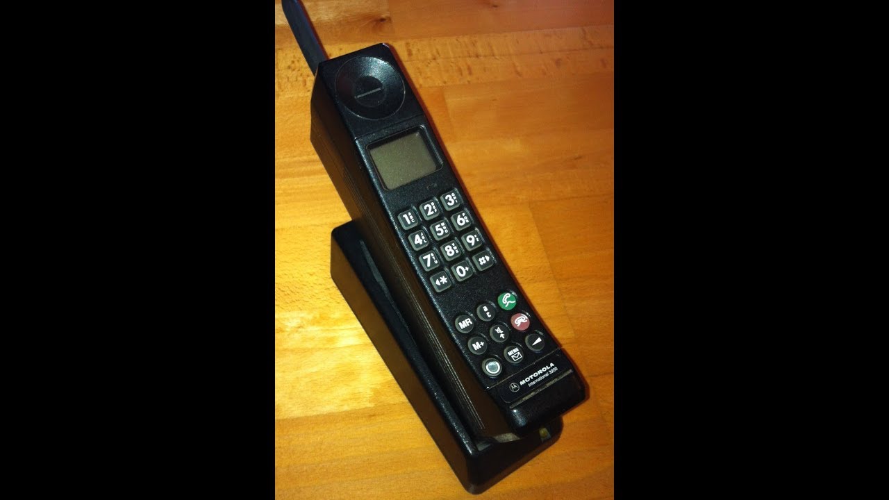 Ретро тема:Motorola International 3200/GSM brick phone:обзор