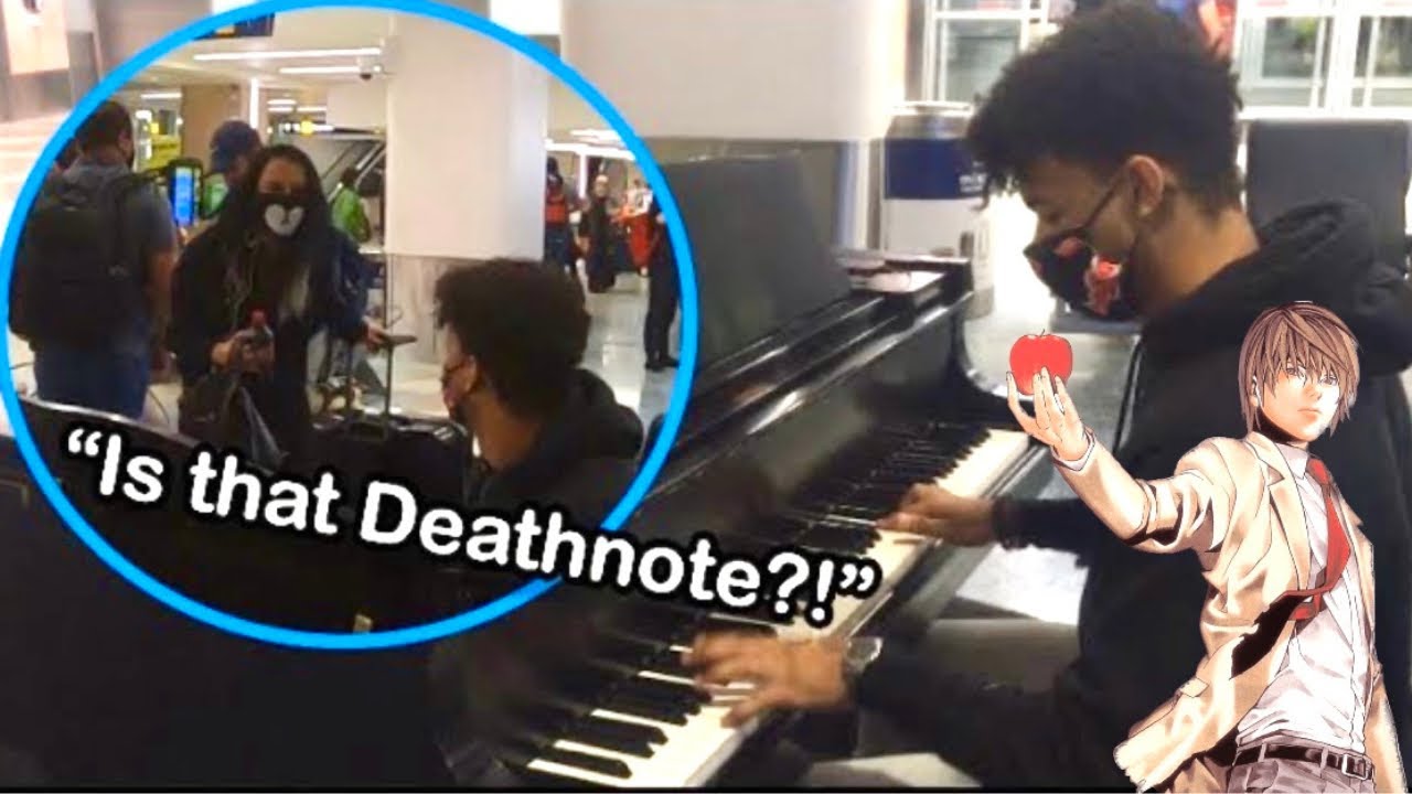 Playing DEATHNOTE in PUBLIC!