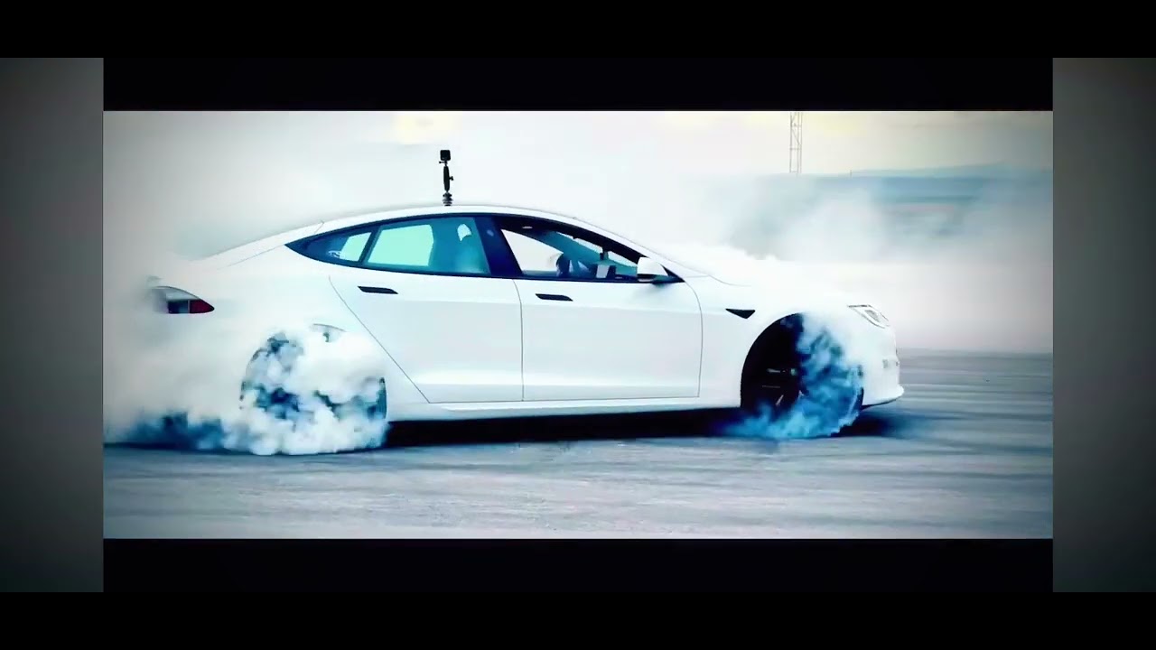 tesla model s 2025 plaid crazy drift