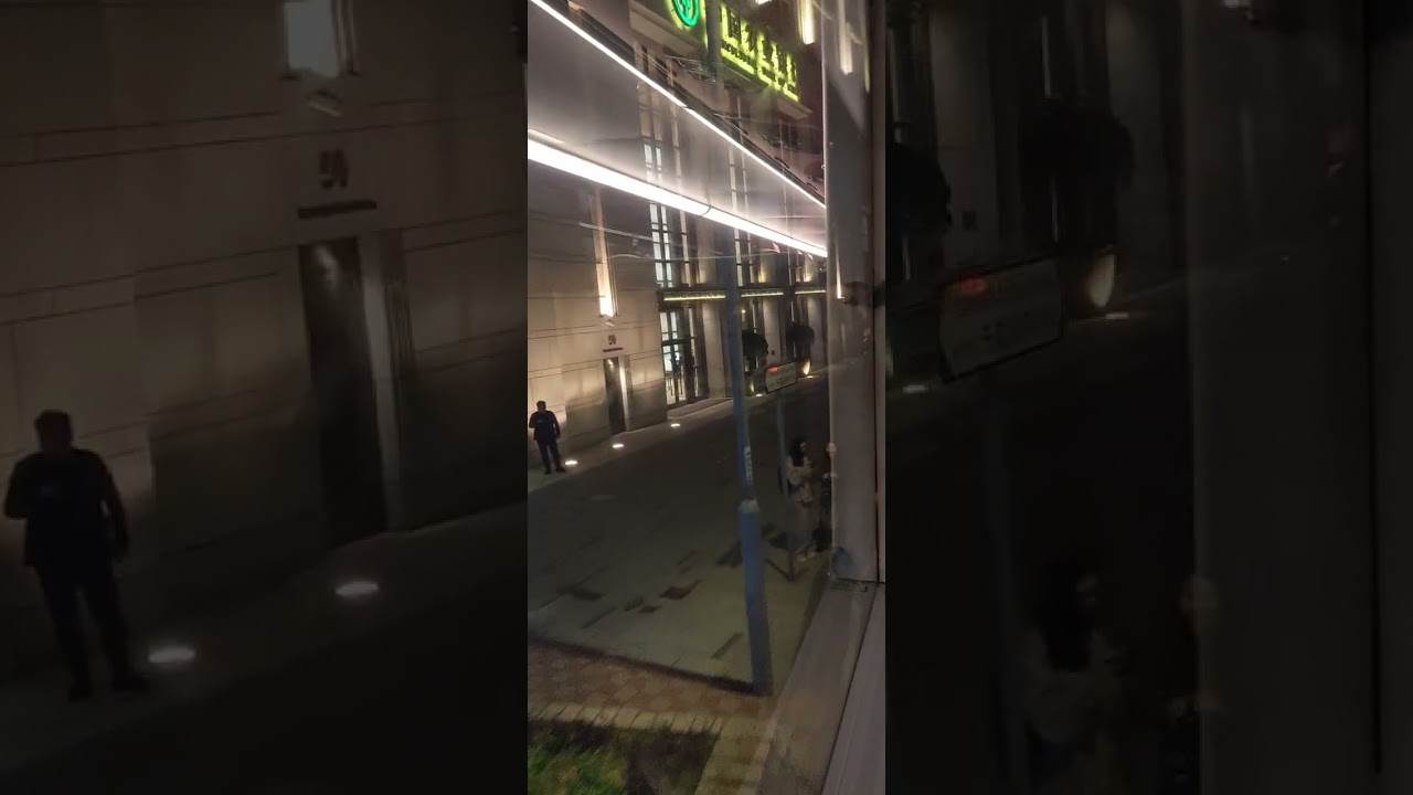 A11巴士皇仁書院去滿東邨滿和樓在青嶼幹線巴士轉乘站轉E21B