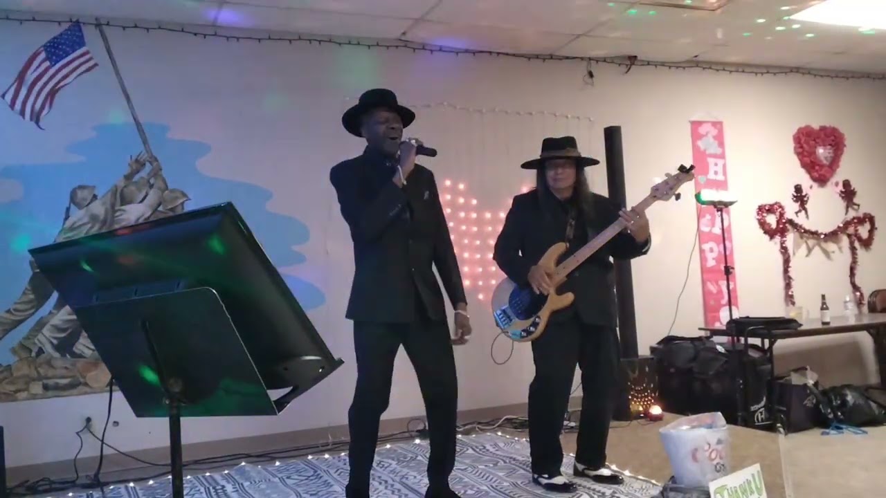 I want her Johnny Kreis bassist and Lawrence 'Ali 'Lyte vocalist 
