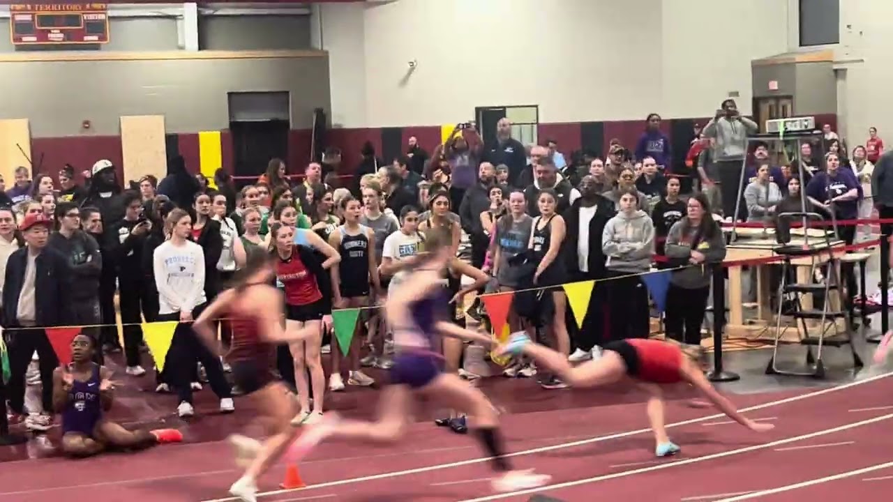 2026 Batavia Girls Invite   4x200m Fast Section
