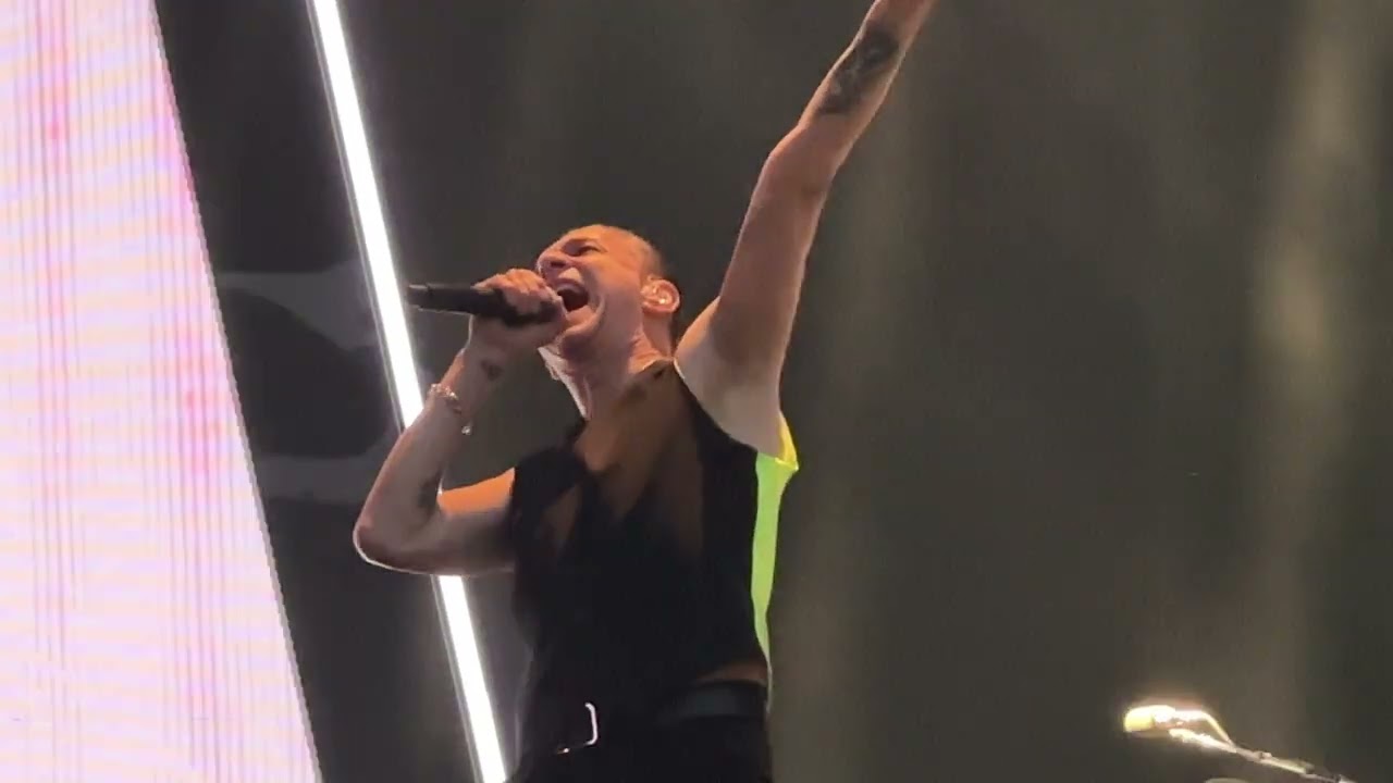Depeche Mode - I feel you(Memento mori tour live in Paris)(24/06/2023)