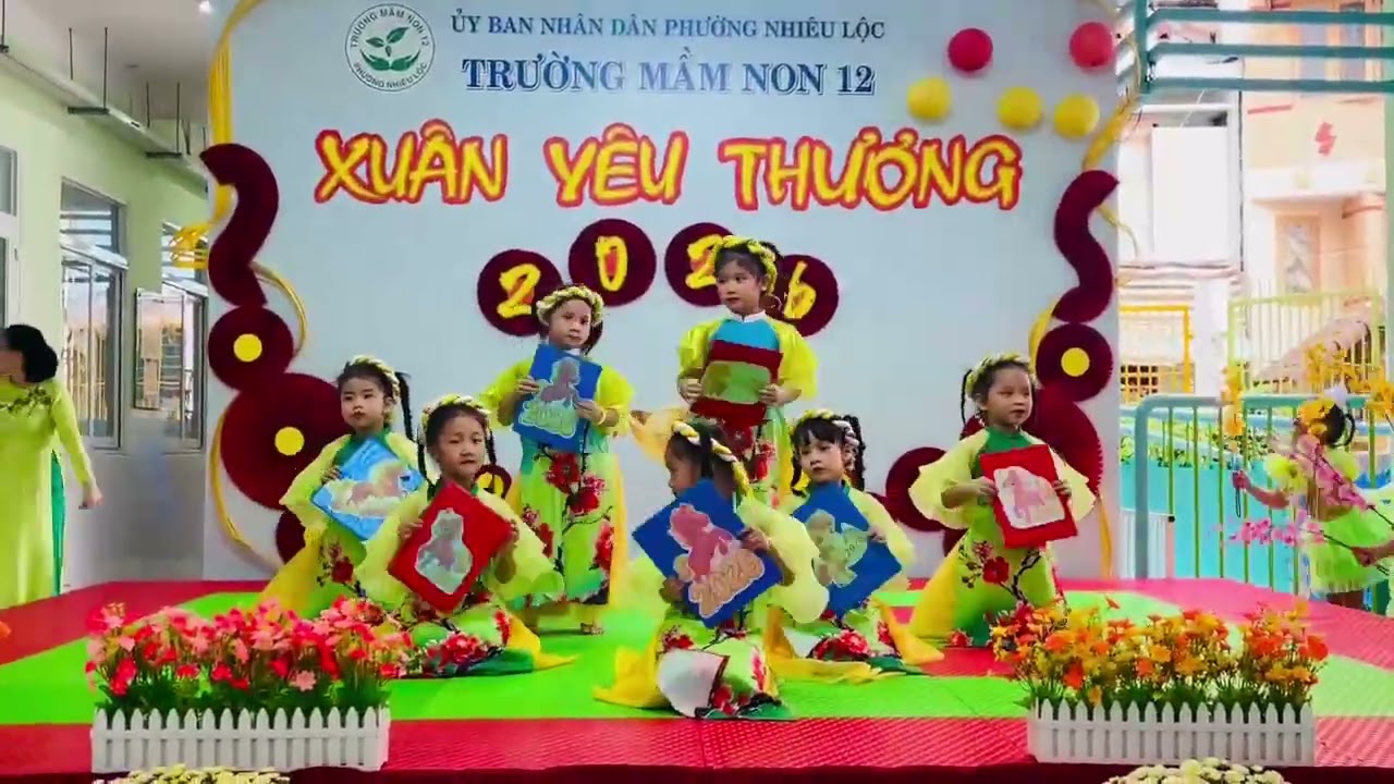 Gạo biểu diễn văn nghệ Tết 2026