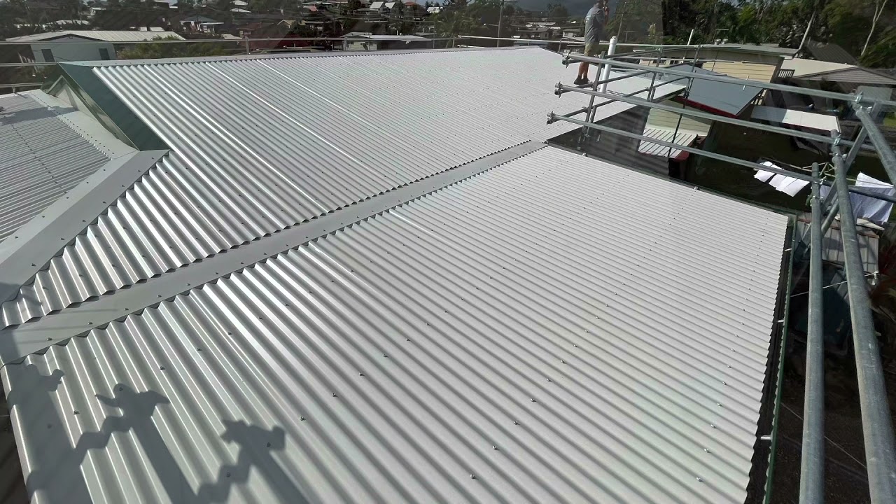 Scribing a ridge cap