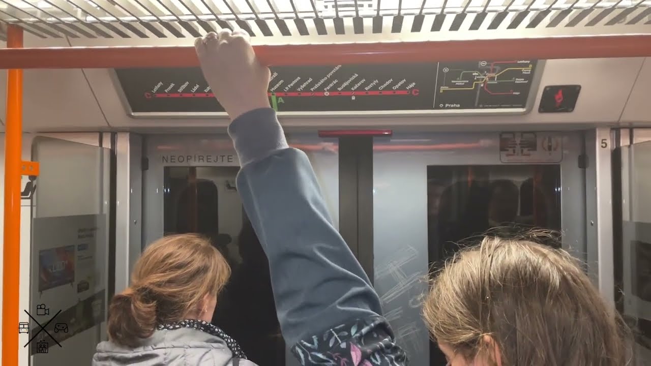 Prague Metro Line C - Vyšehrad to Hlavní nádraží | Siemens M1 train