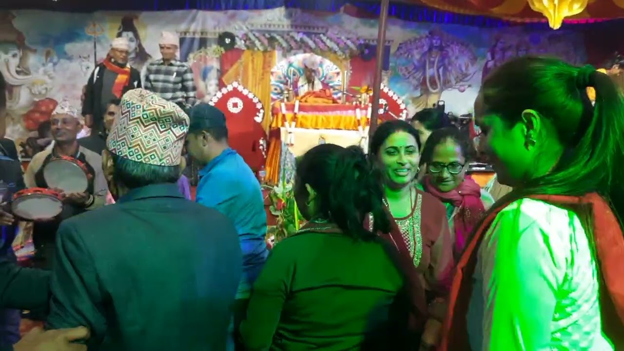 जाैबारी धनसार कालीका मन्दिरमा भएको स्थानिय भजन 