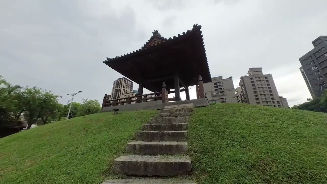 Taipei Walk Ximending The Nishi Honggan-ji Temple 西本願寺 20230803 INSTA360 GO 3