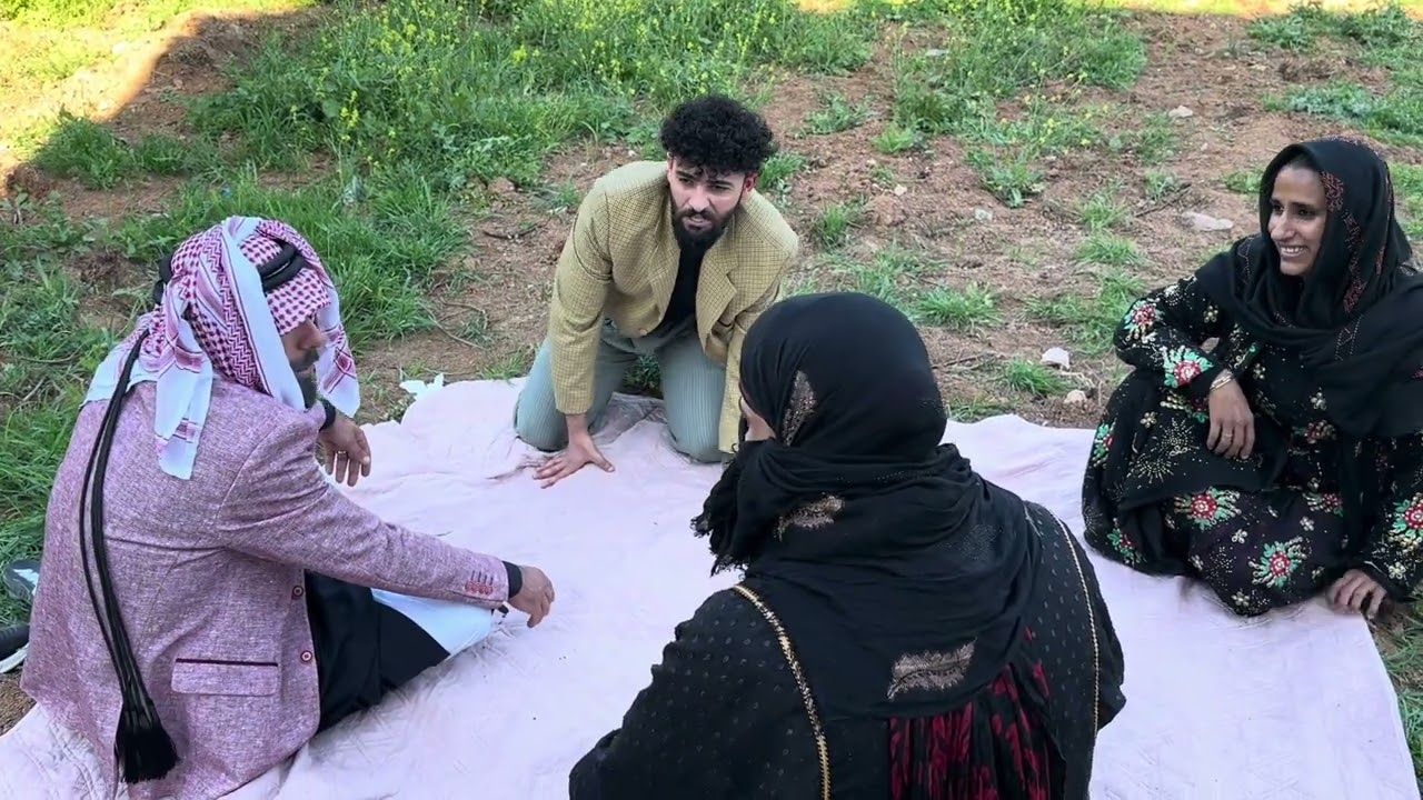 لما تروح مع امك ع بيت خالتك😂😅