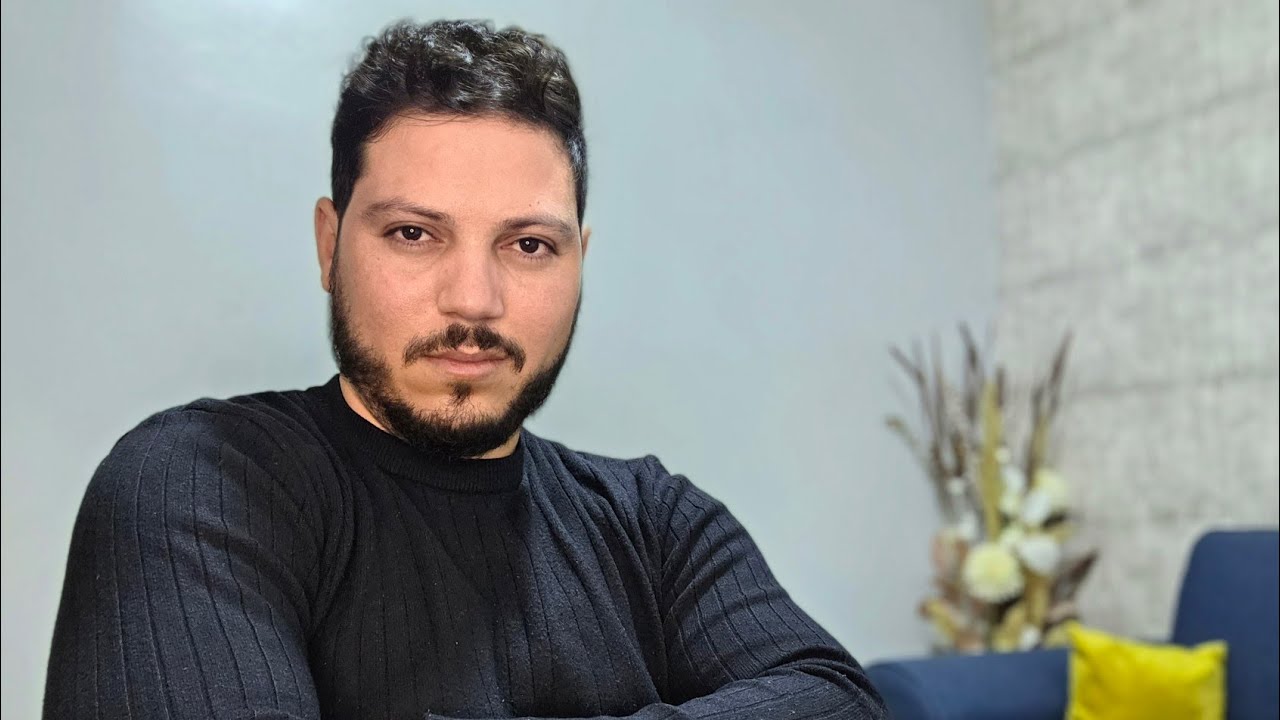 لحد الآن لم يكلمك وأنت كل يوم تنتظر رسالته أو اتصاله ؟ ابتعد عن هذا الخطأ وسيعود بسرعة !