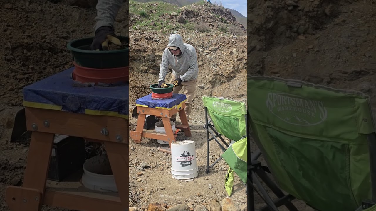 Gold paydirt shaker table in action! 🎉⛏️✨️😎  