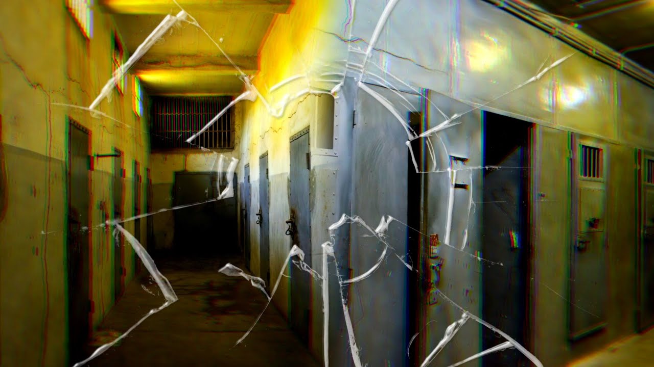 نهار دخلوا علينا مسخوط الوالدين بوجادي الغرفه 8 سجن رماني وتا تصانت أش غيوقع له...😱