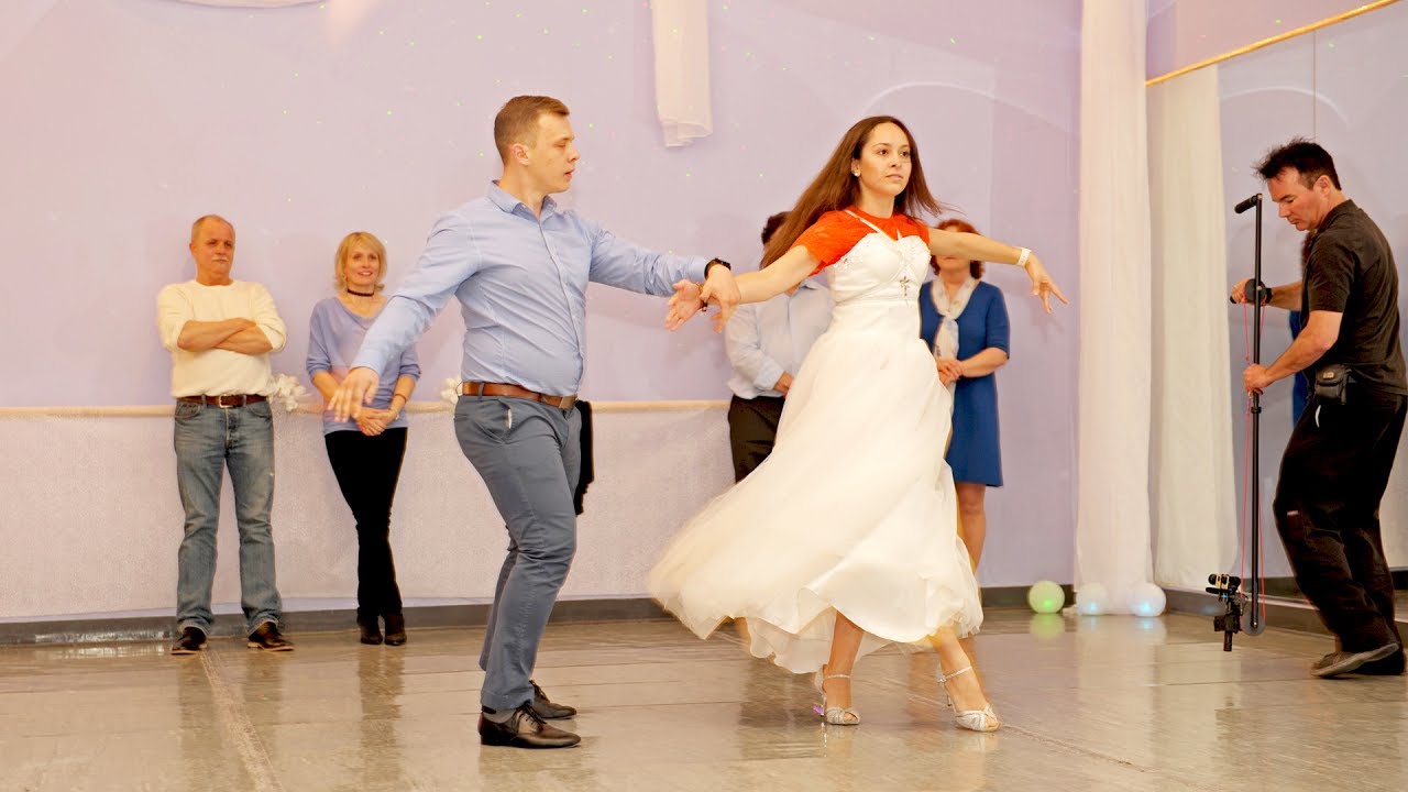 Timeless Tale: Julia & Dima's 