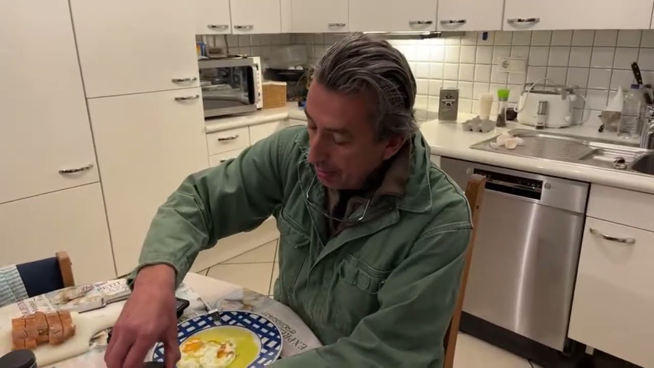 Manousakis Foodstuff - LIVE - Michael und Volker braten Spiegeleier mit dem neuen Öl