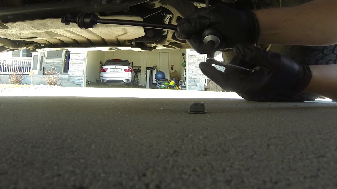 Lets replace the sway bar end links on our 2011 Raptor