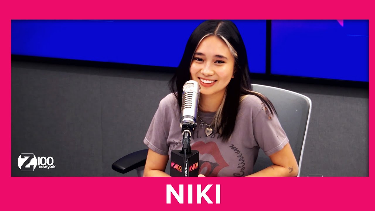 Niki Talks Tour, Bedtime,Relationship With Her Fans + More!