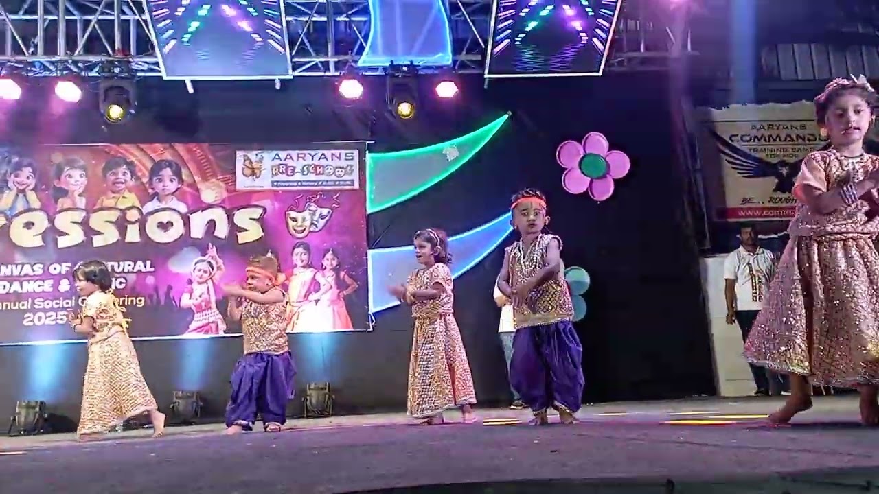 First stage performance.... Amchya pappani ganpati aanla😍