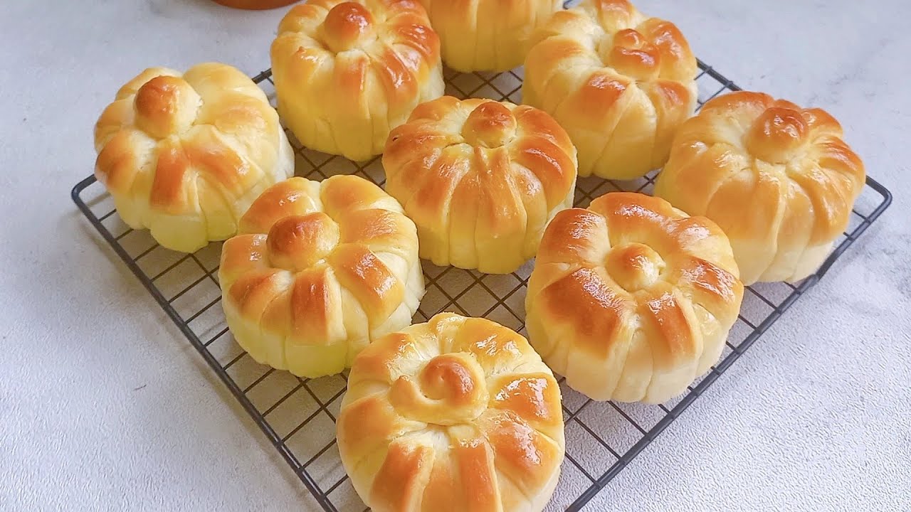 Biar gak bosan yuk bikin roti manis yang bentuknya seperti ini | Empuk dan lembutnya kebangetan!