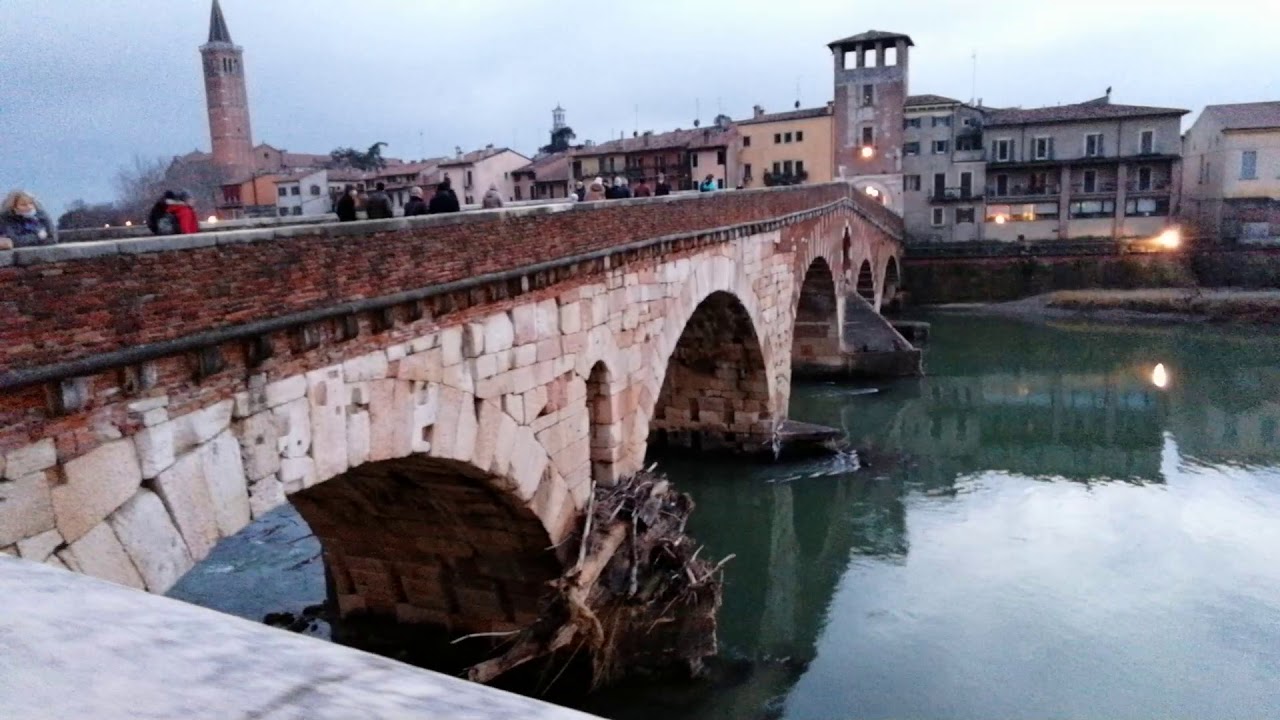 Ponte Pietra Verona