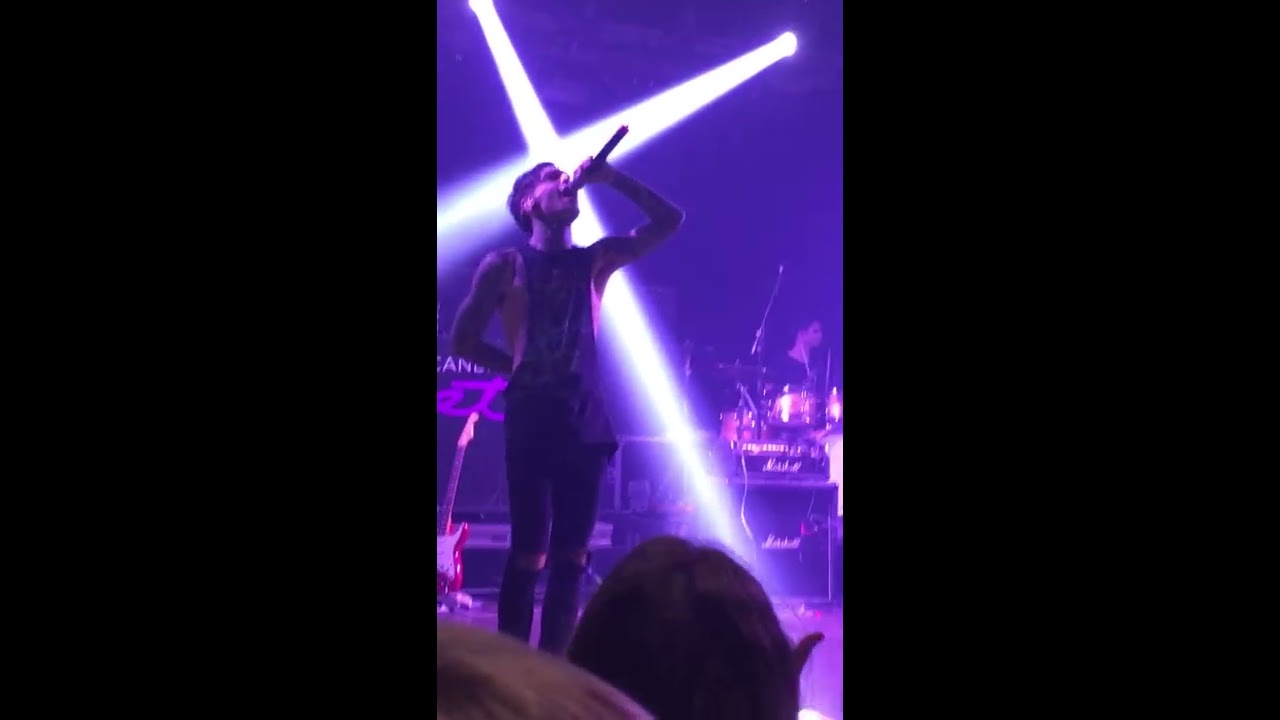 Live Gionny Scandal- Buongiorno