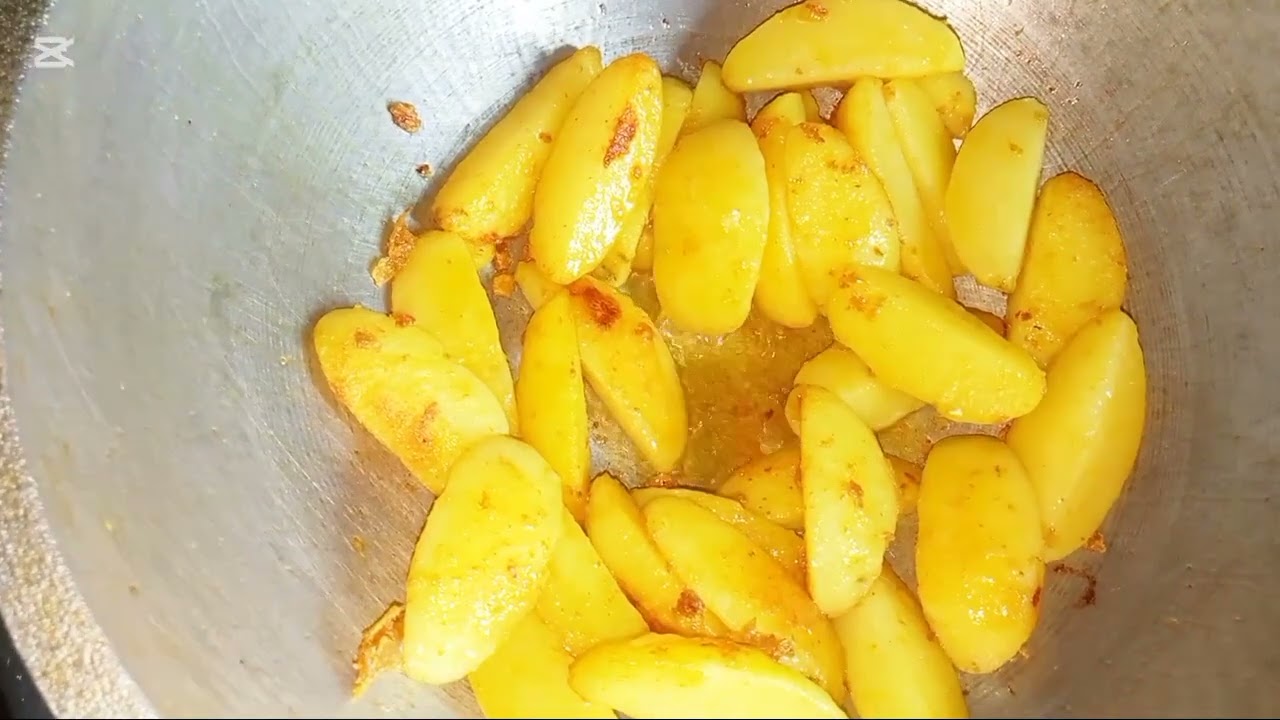 সমুদ্রের মাছ দিয়ে আলু টমেটো তরকারি #bangladesh #cooking #recipe #bangalivlog 