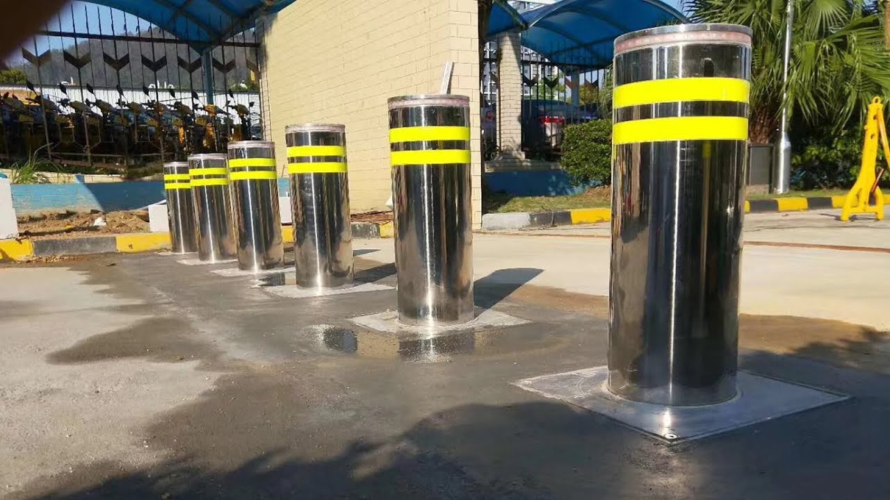 Retractable bollards, hydraulic rising bollards, automatic bollards - MairsTurnstile.com