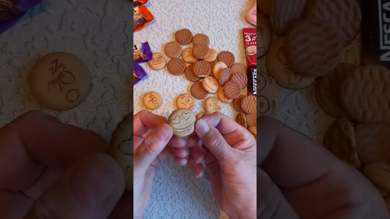 unpacking sweets and unwrapping candy #desempacando dulces #subscribe