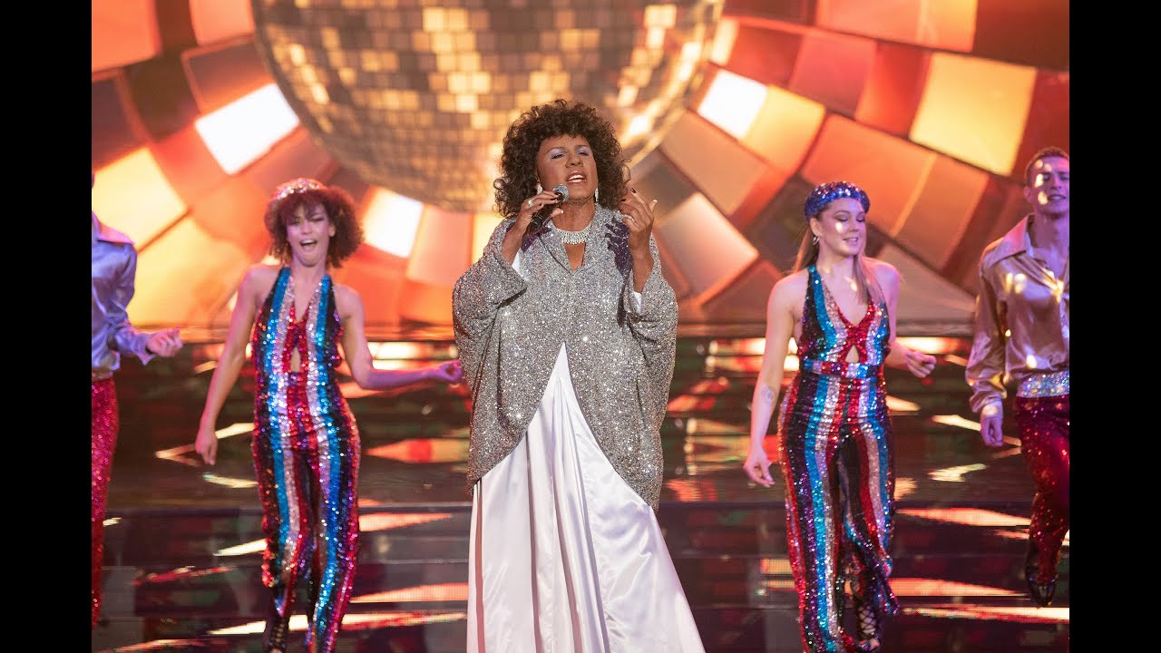 Andrzej Kozłowski jako Gloria Gaynor - Twoja Twarz Brzmi Znajomo