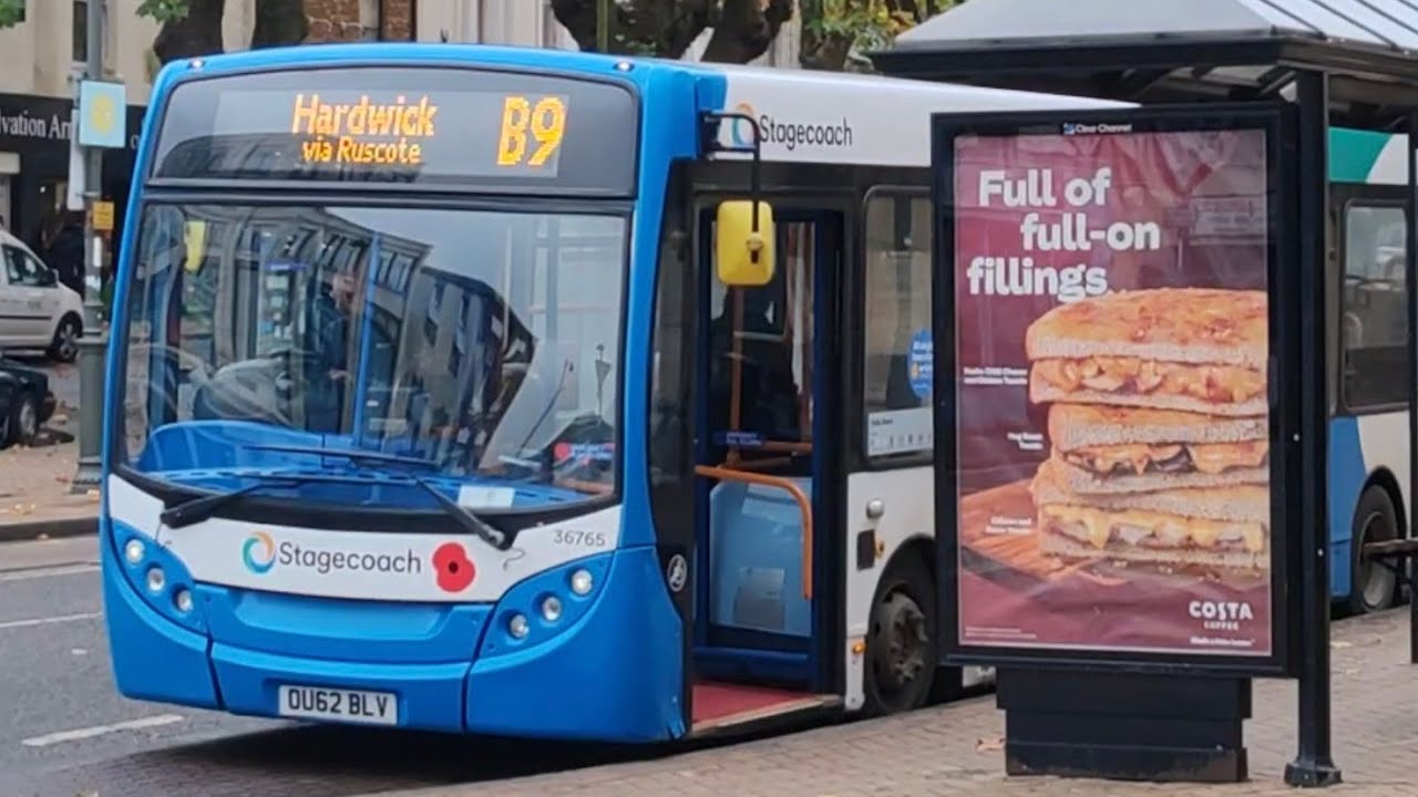 Buses at Banbury Bus Station / Oxfordshire
