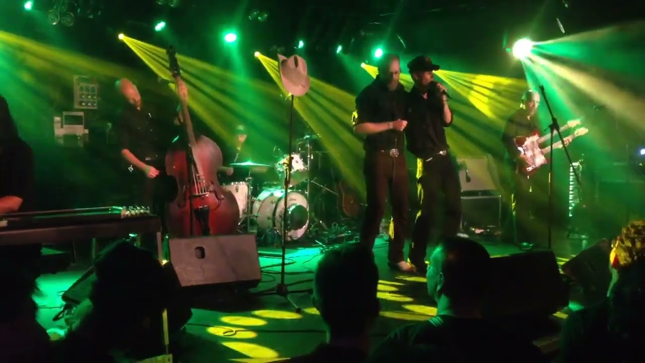 Slim Cessena’s Auto Club: “into my world” szàm @ A38 | Budapest 2016.09.29.