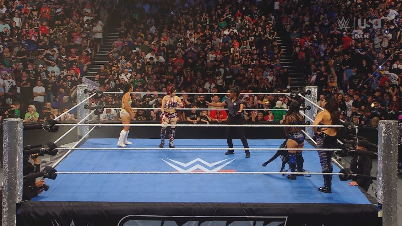 WWE SmackDown 22/08/25: Dark Match - Lyra Valkyria & Iyo Sky vs. Roxanne Perez & Raquel Rodriguez