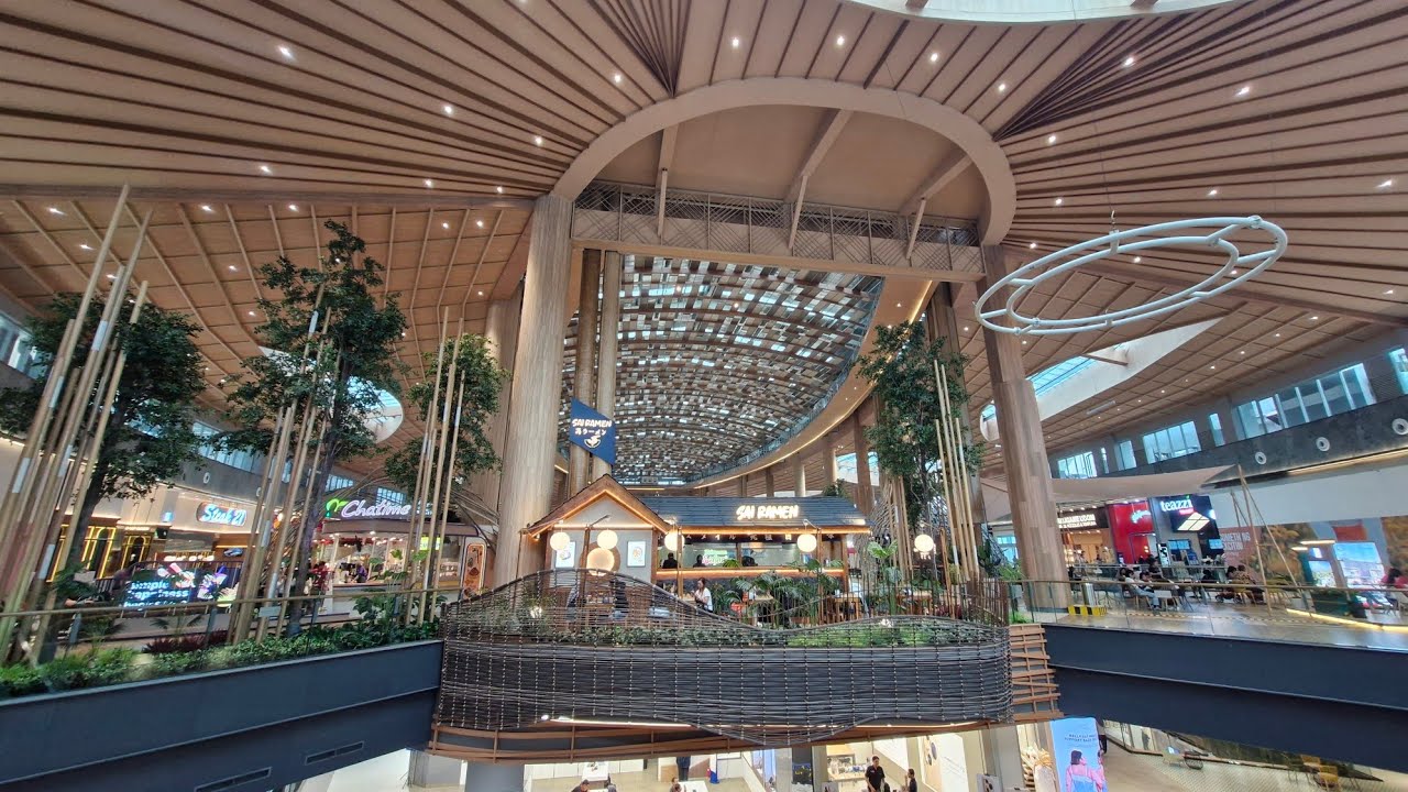 MALL LIVING WORLD KOTA WISATA CIBUBUR