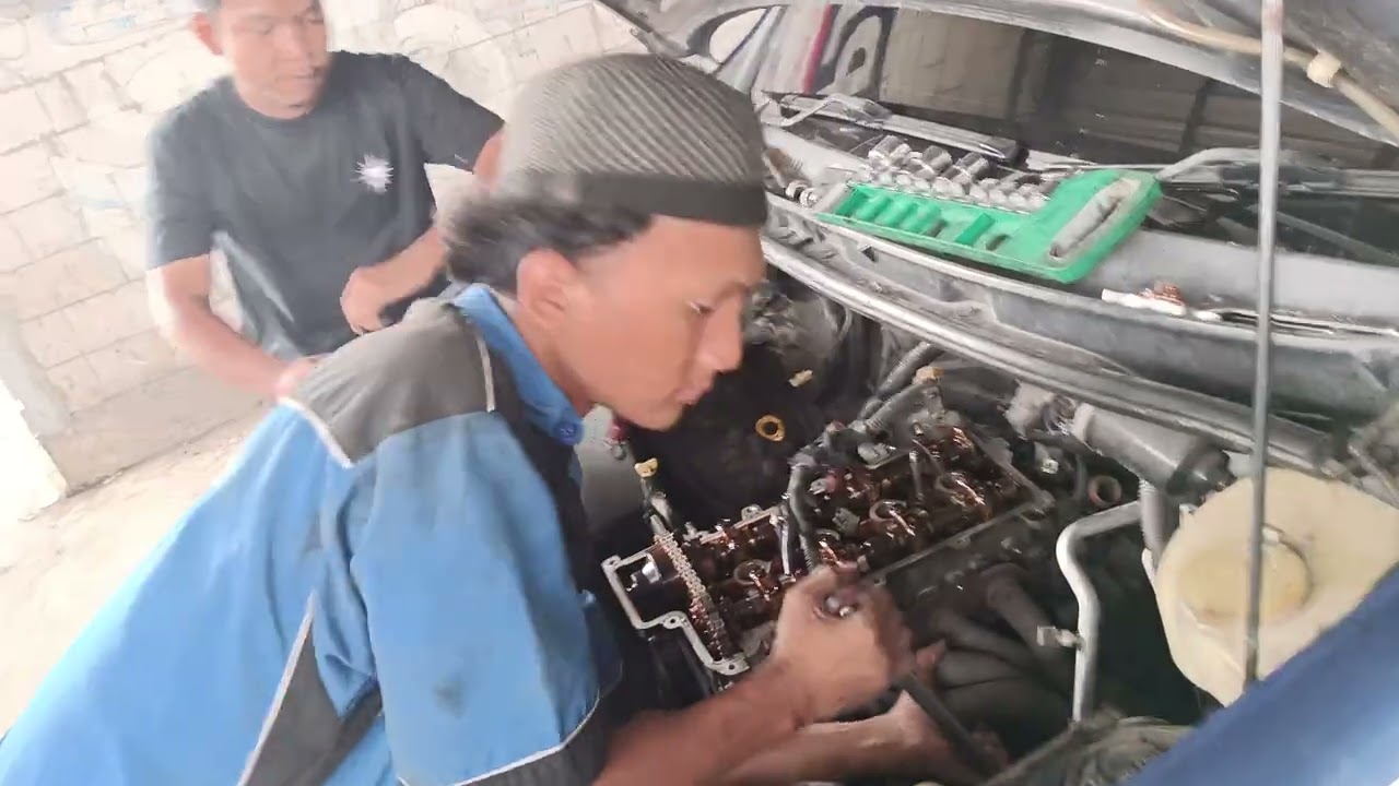 Cara Turunkan Silinderkop Toyota Avanza