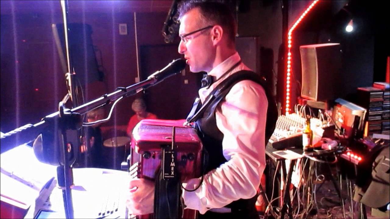 Mikael BLANCHARD. Medley tendresse au dancing DUBIEN (63) le 23.01.2016
