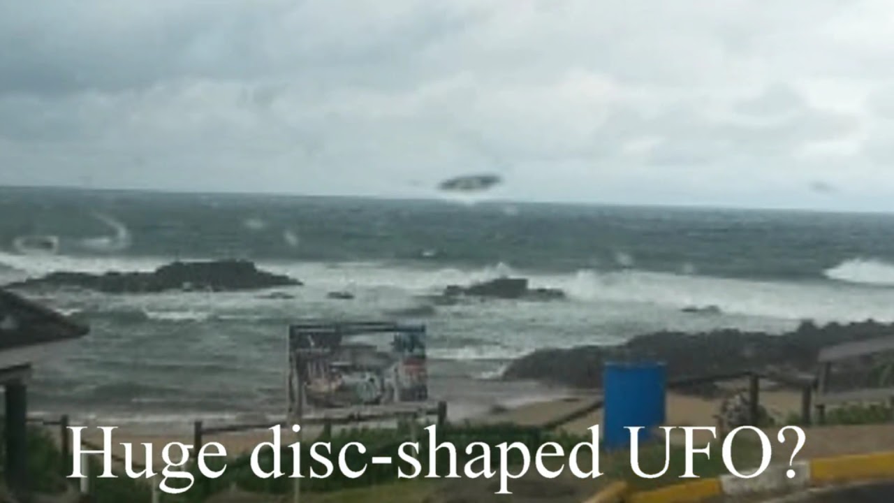 Huge disc-shaped UFO over Kwa Zulu Natal, South Africa - April 2020