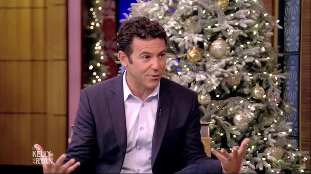 Fred Savage Talks About the New Version of “The Wonder Years”