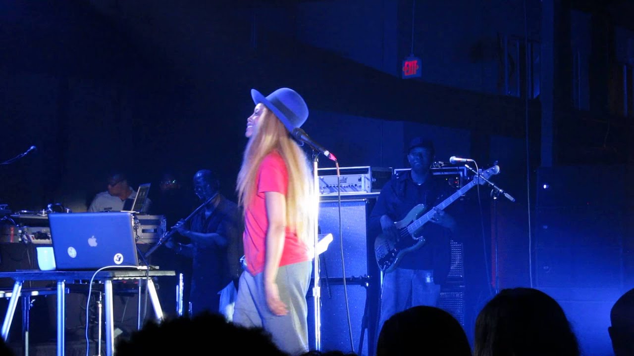 Erykah Badu & Robert Glasper - Afro Blue, New Orleans May 4th, 2013