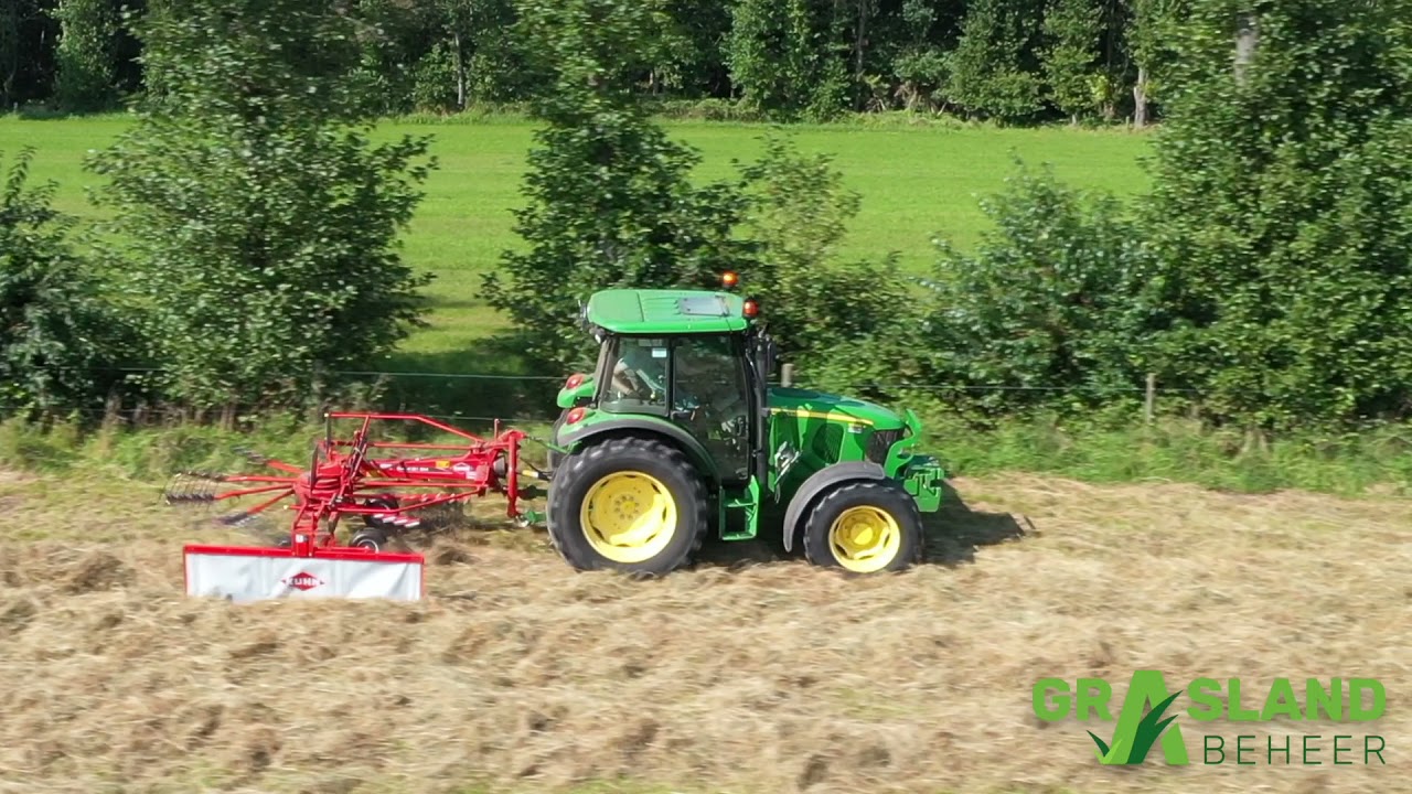 Harken grasland met Kuhn GA 4121 GM + John Deere 5080R - www.graslandbeheer.be