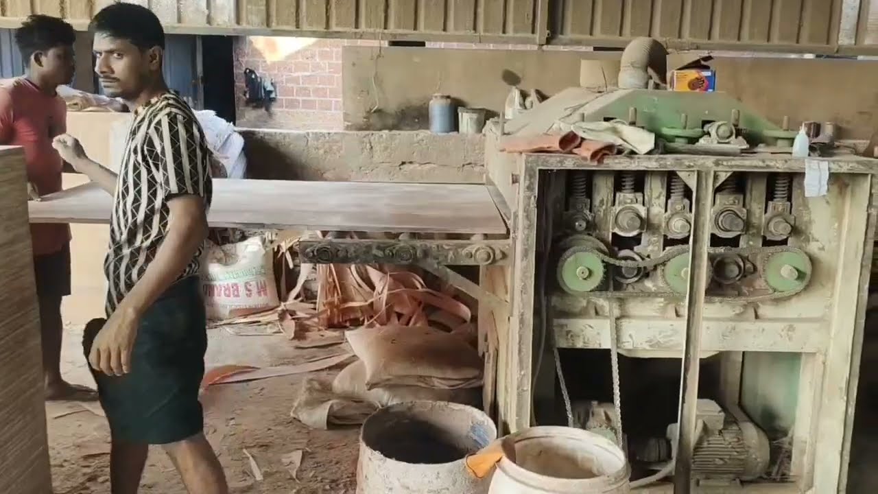 പ്ലൈവുഡ് ഉണ്ടാക്കുന്നത് എങ്ങനെയെന്ന് കാണിച്ചുതരാം. .