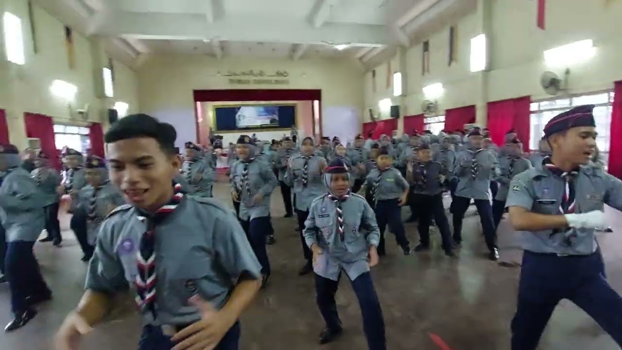 Terpegun tengok! Steady War Cry!