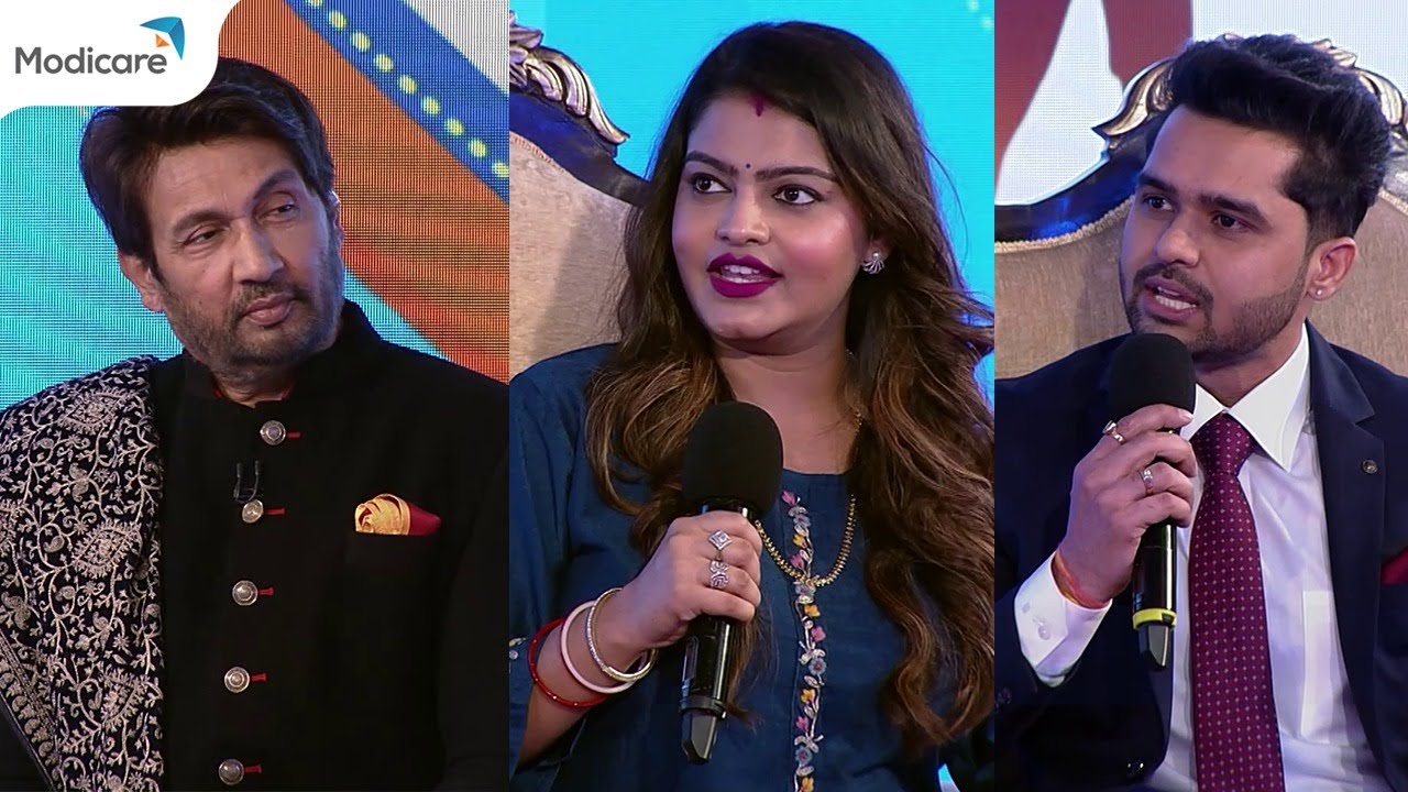 Mrs. Akshi Dutta & Mr. Digvijay Singh's story of #IAmLivingTheModiway | Azad Hoon Main
