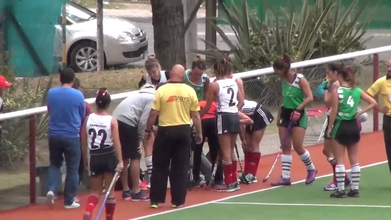 Colisi&oacute;n entre jugadora y fotografa