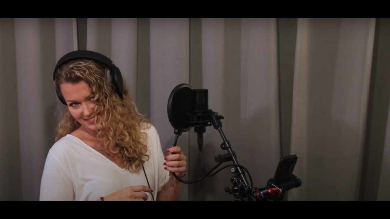 Aura - Mrozu - Cover - Magdalena Mazur