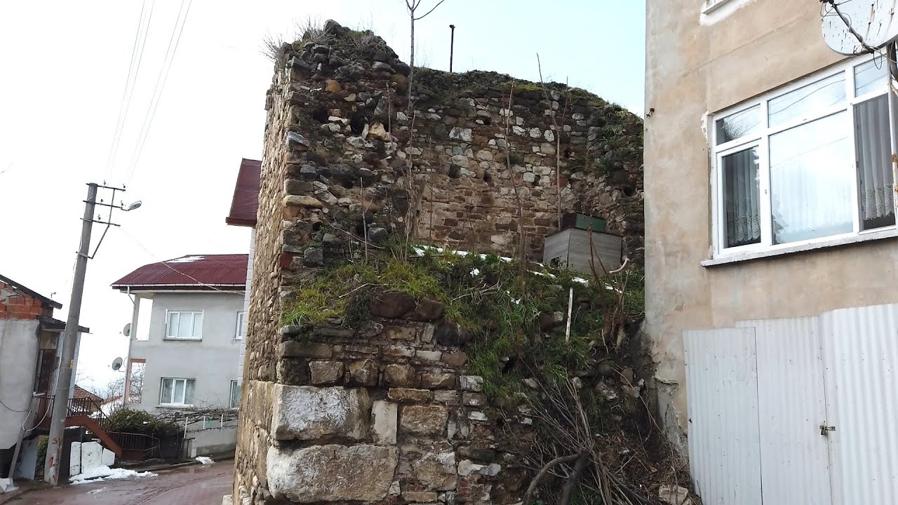 Nikomedya Surları'ndan Kalanlar (Remains from the Walls of Nicomedia), İzmit
